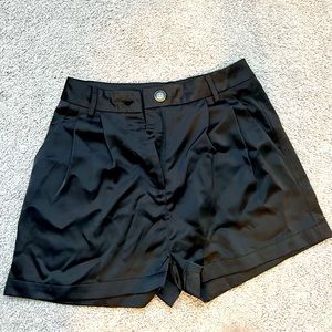 Pleated satin shorts black